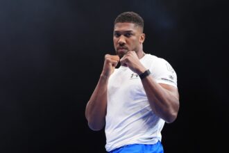 anthony joshua le a adus un omagiu celor doi prieteni morti in accidentul din nigeria 69601ac35bd20