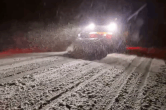 efectele codului galben in constanta un drum judetean blocat si mai multe autoturisme inzapezite 69634c40607a3