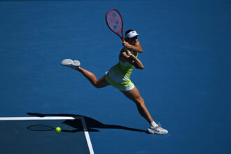 elena rybakina o invinge clar pe elise mertens si se califica in sferturile australian open 697717e39510b