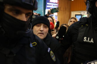 fiul si nepotul lui horatiu porta eliberati cu bratari electronice 696e3d2e76ed8