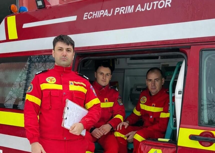 giurgiu o femeie a nascut asistata de paramedici intr o ambulanta smurd 6963f189b7fef