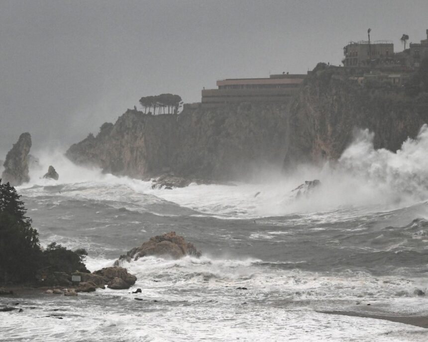 hundreds feared dead in attempt to cross mediterranean during cyclone 697b38b666560