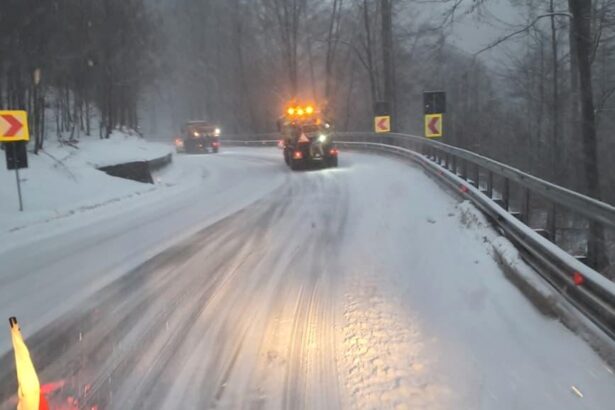 iarna grea in maramures cjsu avertizeaza echipati masinile cu anvelope de iarna 695dfcc4bac50