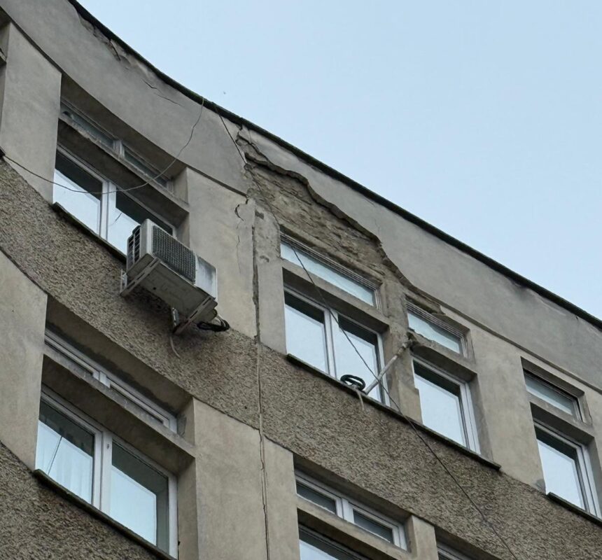 interventie de urgenta la spitalul judetean piatra neamt din cauza unui aparat de aer conditionat 6975facfa3076