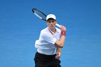 jannik sinner locul 2 mondial avanseaza in turul secund la australian open dupa retragerea lui hugo gaston 696f591c95069