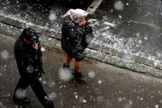 meteo bucuresti strat de zapada de pana la 15 cm si temperaturi minime de pana la 10 grade 69636866c1a5f