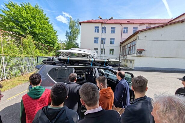 peste 300 de elevi si profesori evacuati dintr un liceu din baia mare din cauza mirosului de gaz 697863e26267d