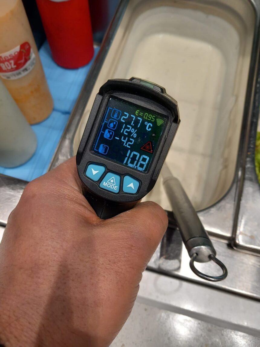 produse expirate si insecte descoperite in mall uri sute de firme sanctionate de anpc 696684cf1711c