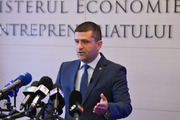 radu miruta la manifestarile de ziua unirii principatelor nimic din ce s a intamplat cu adevarat important in tara asta nu s a reusit fara unitate si solidaritate 6974970760b84