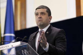 radu miruta recunoaste ca habar nu are de legislatia stagiului militar obligatoriu nu stiu daca se aplica dar o sa verific 696538e372562