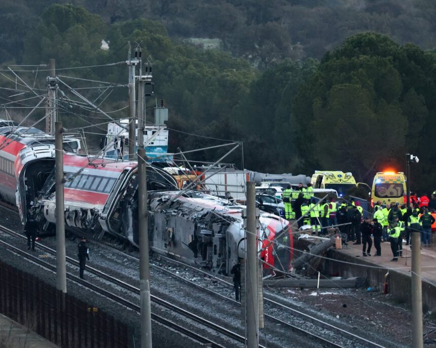 spain to hold three days of mourning after train crash that killed at least 40 696e8c023a199