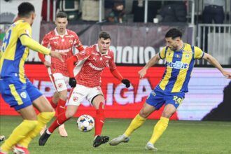 superliga dinamo si petrolul au remizat pe arcul de triumf scor 1 1 697d11c59eb89