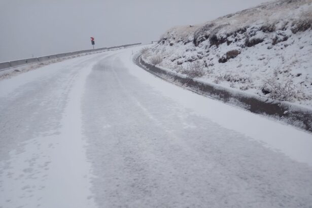 trafic oprit din cauza zapezii pe doua drumuri nationale in caras severin 695eb5e70e604