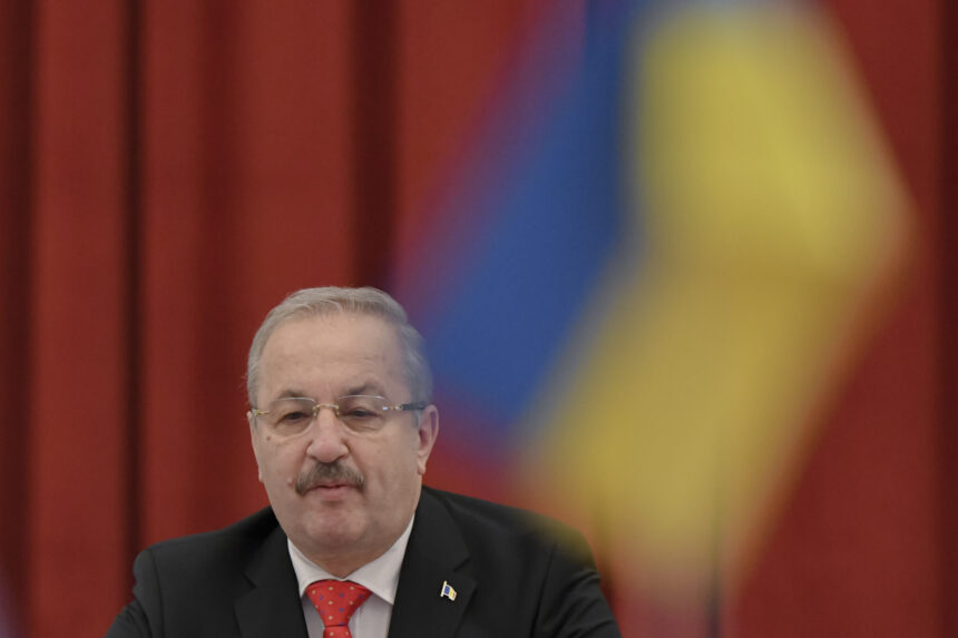 trebuie sa aleaga romania intre mama si tata intre sua si ue ce spune un europarlamentar 697203d6d21b2