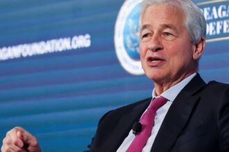 trump threatens to sue jpmorgan chase for debanking him 696bdcb380420