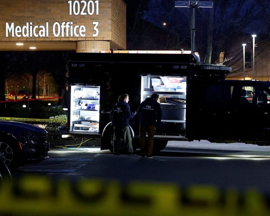 two people shot by us federal agents in portland 6960ae954eb52