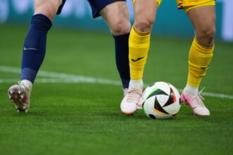 un agent din superliga suspendat si amendat de frf in dosarul impresarilor pariori 697cdf2a1c98c