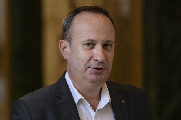 adrian caciu avem peste 50 de miliarde de lei la buget dar nu gasim 3 miliarde pentru cei vulnerabili 699d96f9302c9