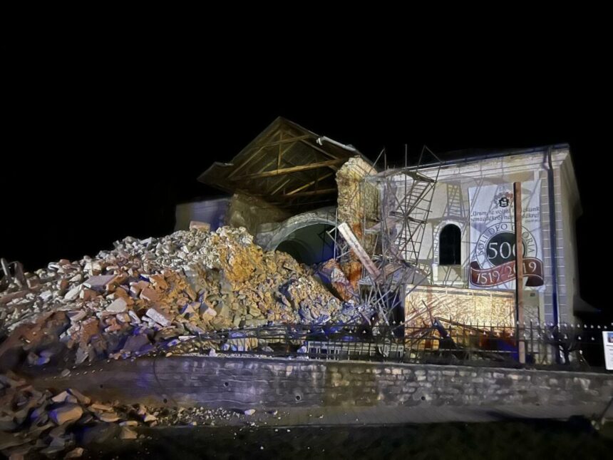 ancheta pe santierul unde s a prabusit turnul bisericii reformate din orasul cehu silvaniei o politista a fost ranita 6982e71434943