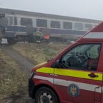 barbat lovit de tren in bacau acesta se afla la gara cu bicicleta 698ef31953006