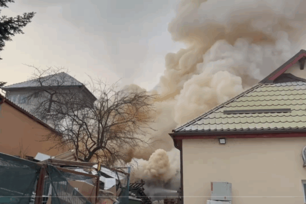 brasov incendiu la un container cu materiale sanitare din curtea spitalului militar 69804b44c6695