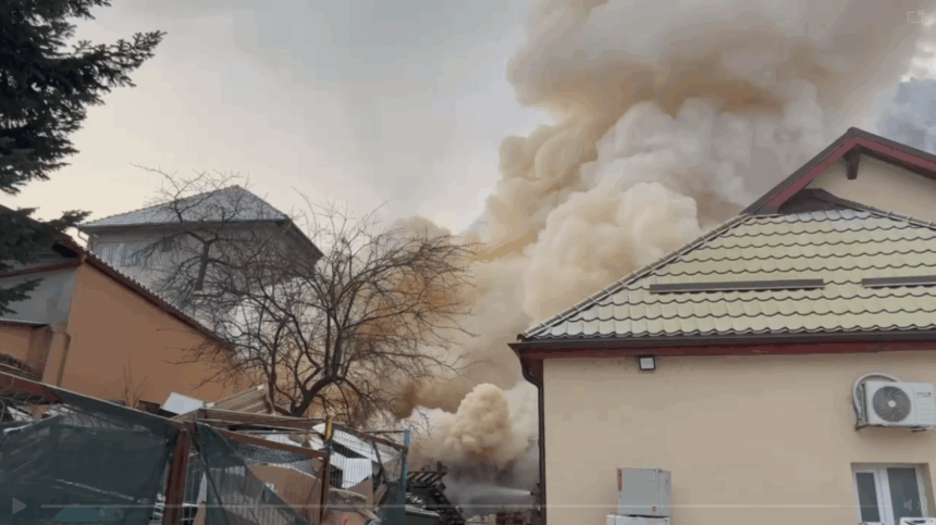 brasov incendiu la un container cu materiale sanitare din curtea spitalului militar 69804b44c6695