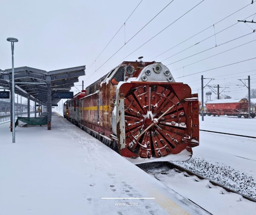 cfr peste 500 de angajati mobilizati cu utilaje de deszapezire 699ab7ff6f209