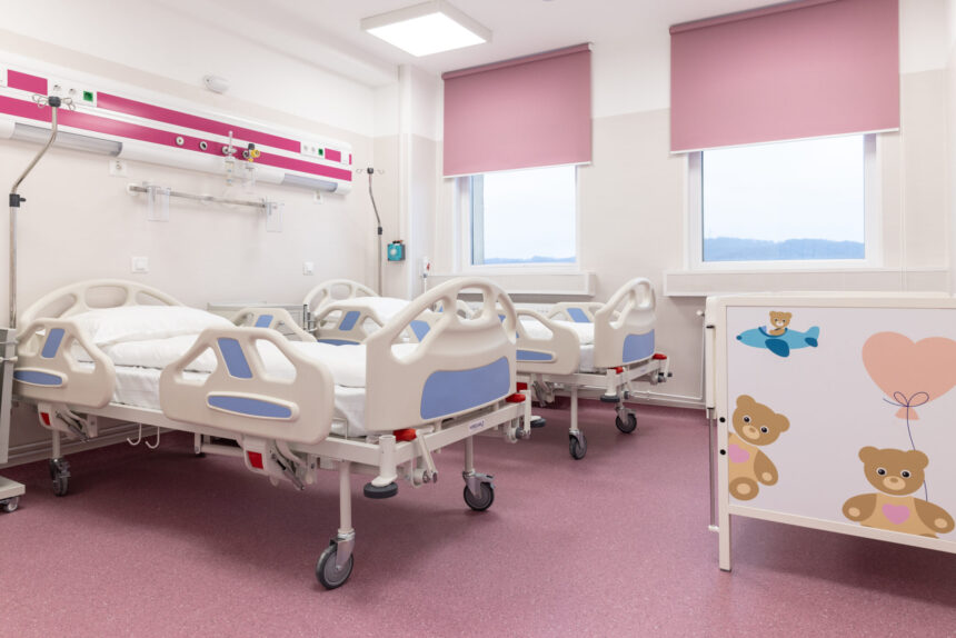 comunicat asociatia medici pentru romania a finalizat renovarea si modernizarea sectiei de pediatrie a spitalului municipal curtea de arges 6984bdede94fa