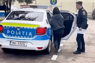 copila de 15 ani din ploiesti injunghiata de o fata de aceeasi varsta dupa o cearta 69a0515766355