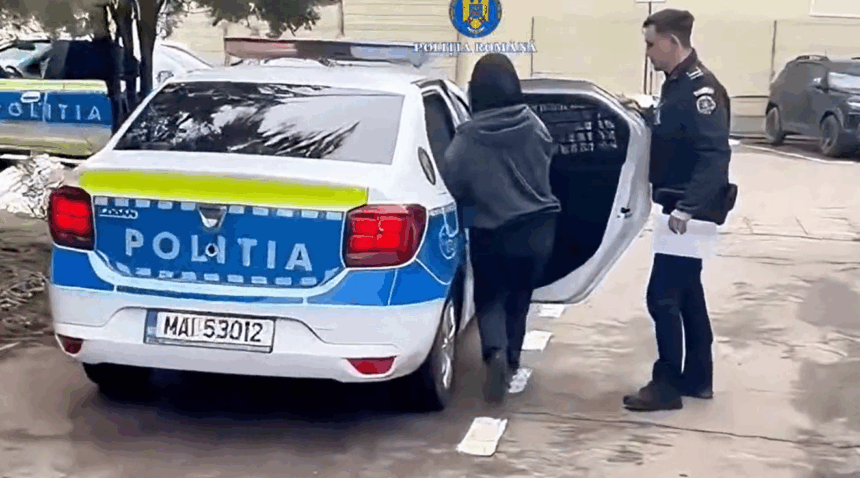 copila de 15 ani din ploiesti injunghiata de o fata de aceeasi varsta dupa o cearta 69a0515766355