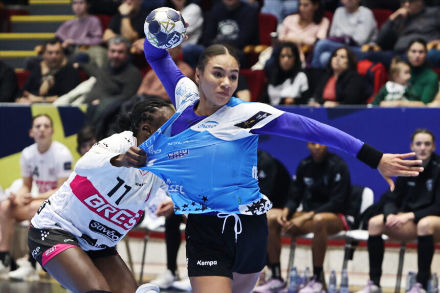 csm bucuresti invinge brest liderul grupei din liga campionilor la handbal feminin 6988c0fab4b29