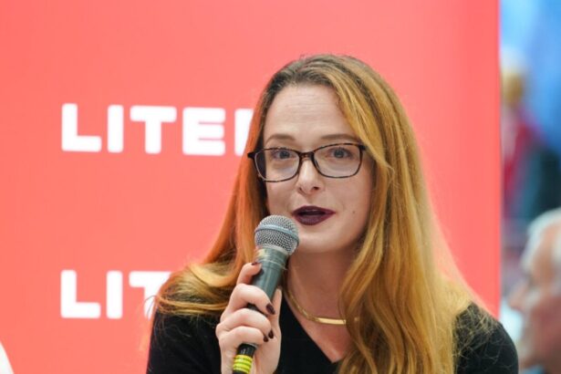 este foarte dificil sa iesi din totalitarism si nu cred ca vreo tara a facut acest lucru perfect 6982f68c8bbe4