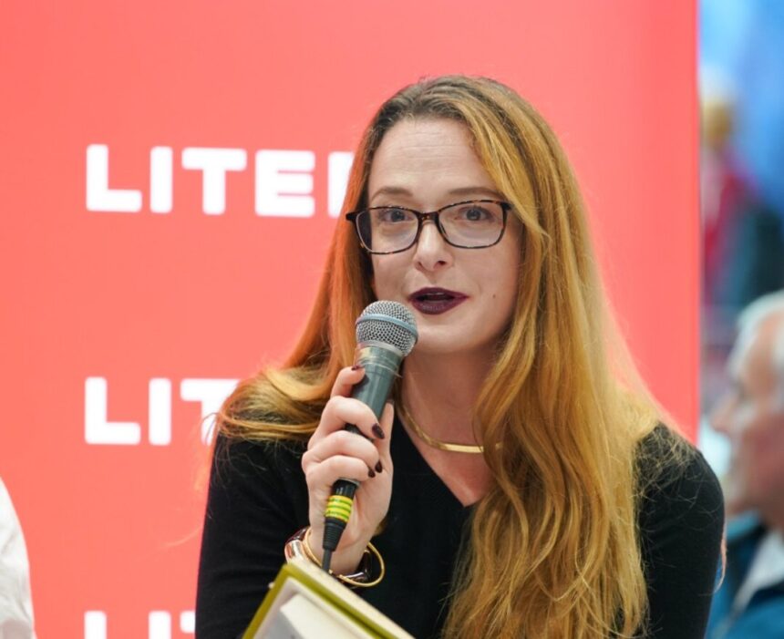 este foarte dificil sa iesi din totalitarism si nu cred ca vreo tara a facut acest lucru perfect 6982f68c8bbe4