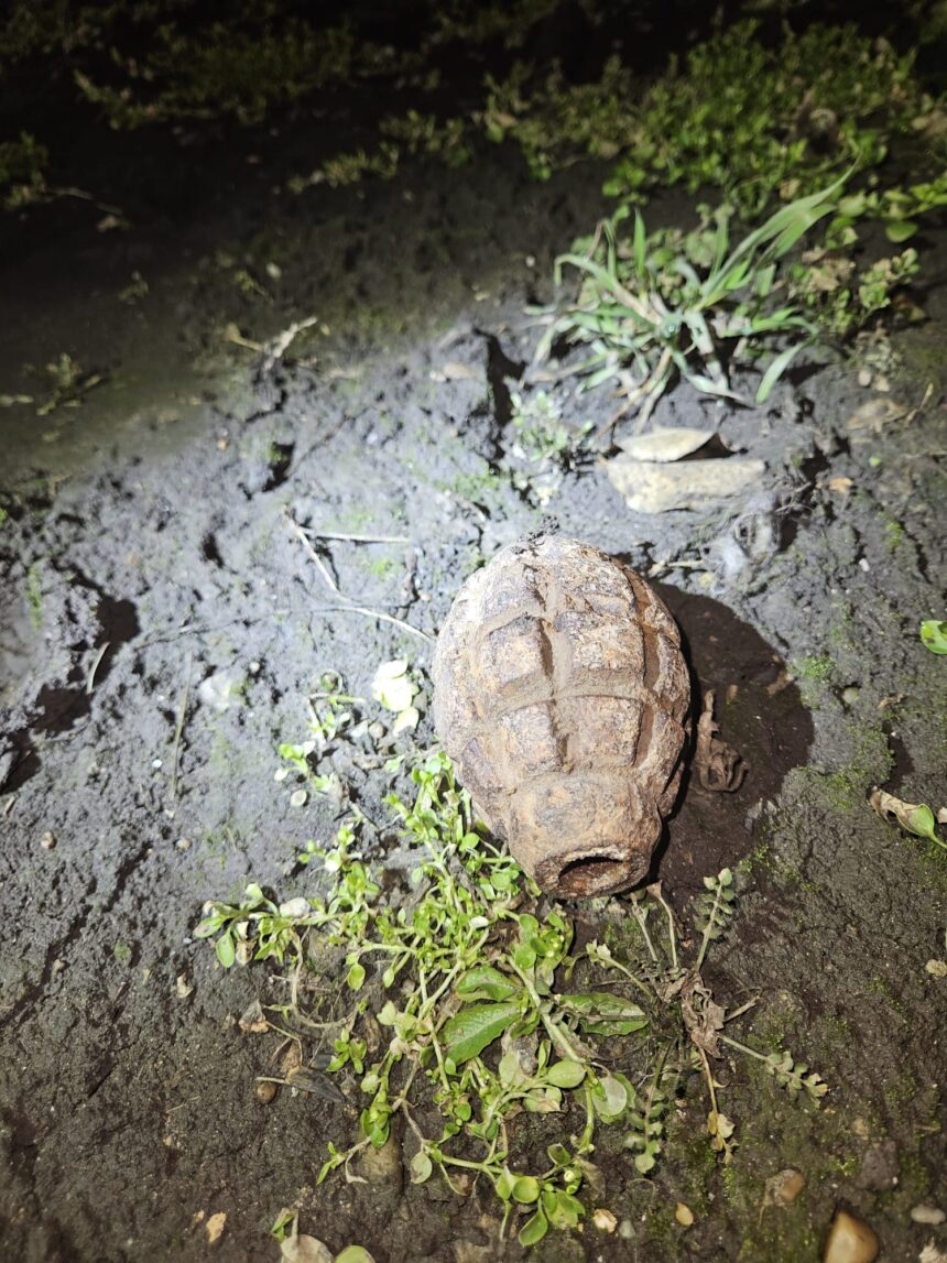 grenada descoperita in apropierea garii din orasul galati 699193e8d5ef7