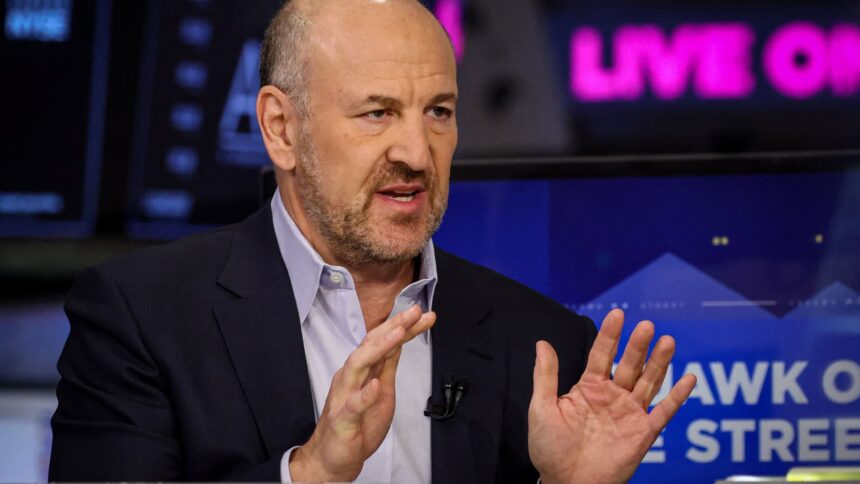 illiquid loans investor demands blue owls software lending triggers another quake in private credit 6998dc254576a