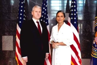 intalnire in premiera intre catalin predoiu si tulsi gabbard directoarea comunitatii nationale de informatii din statele unite 6999b2db3ce42