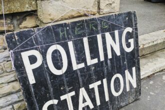 lovitura pentru partidele traditionale din marea britanie au ocupat locurile trei si patru la alegerile partiale de joi 69a13cea0820b