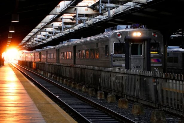 manhattan commuters urged to work from home for weeks amid rail upgrade 6994ae1208b3a