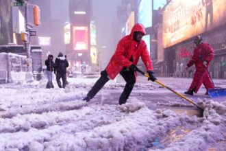 millions under road travel bans as blizzard conditions slam us north east 699c996a711ff