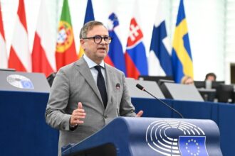 motreanu cere ue sa accelereze investitiile in energie regenerabila miza pentru romania 6982625a8b6cd