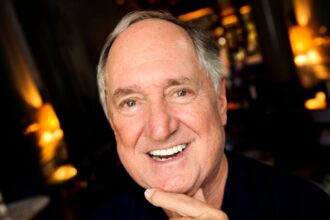 neil sedaka breaking up is hard to do singer and pop song hitmaker dies aged 86 69a2281566a27