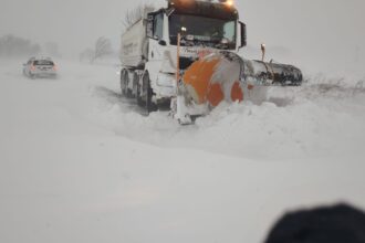 ninsori si viscol drumuri judetene si porturi inchise curse intarziate pe otopeni 699a9578ae45c