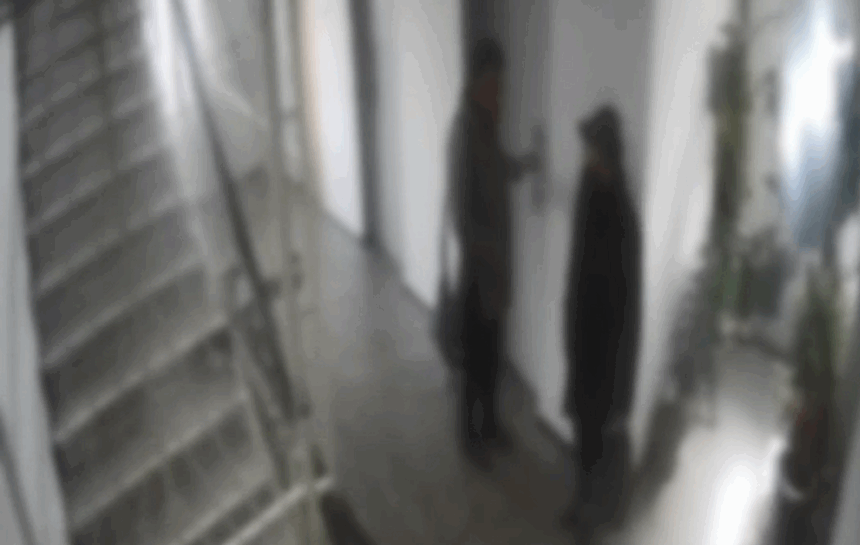 o femeie de 75 de ani din capitala talharita de doi tineri care se dadeau vanzatori de parfumuri 698b19c0c8c03