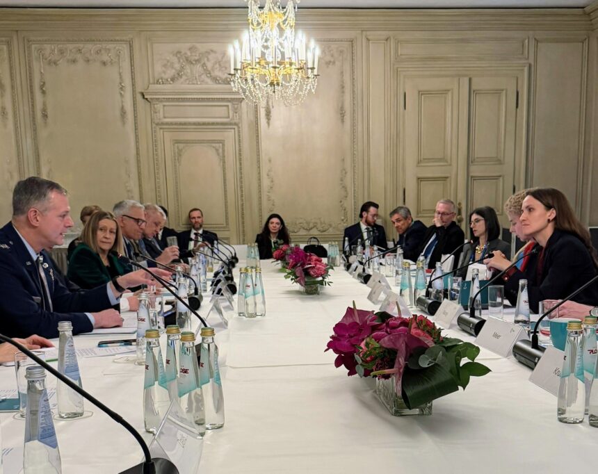 oana toiu discutii cu generalul grynkewich despre determinarea nato pentru descurajarea si apararea in regiunea marii negre in cadrul oferit de misiunea nato santinela estului 6990e8f69a72c