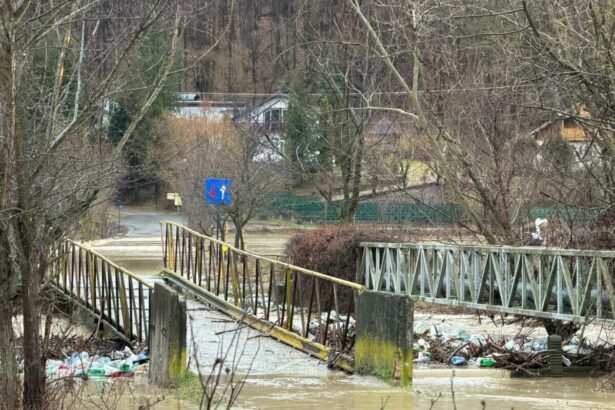 pericol de inundatii pe mai multe rauri din vestul si sudul romaniei 69a15a3922f86