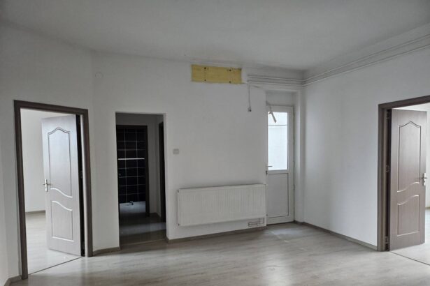 poftiti in locuinta unde chiria lunara costa 46 de lei ciprian ciucu dezvaluie ca in bucuresti sunt 4050 de locuinte cu preturi de neimaginat 6994bd818d190