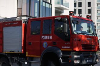politistii din sectorul 6 au salvat un barbat dintr un apartament cuprins de flacari 6991c52370476