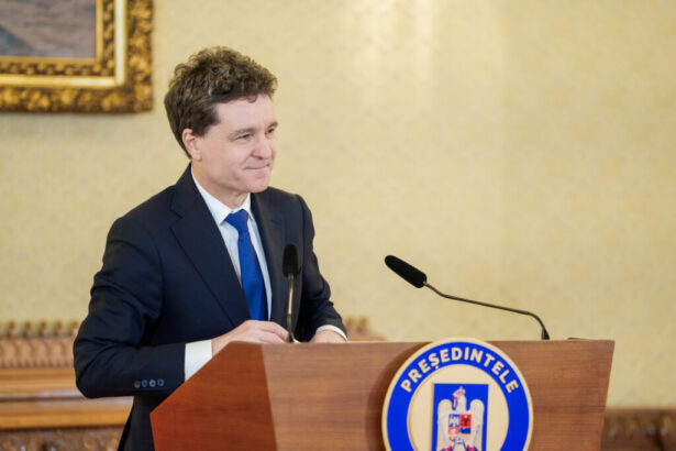 presedintele nicusor dan pregateste numirea sefilor de servicii de informatii cand va fi gata raportul pe anularea alegerilor prezidentiale 698d99886c604