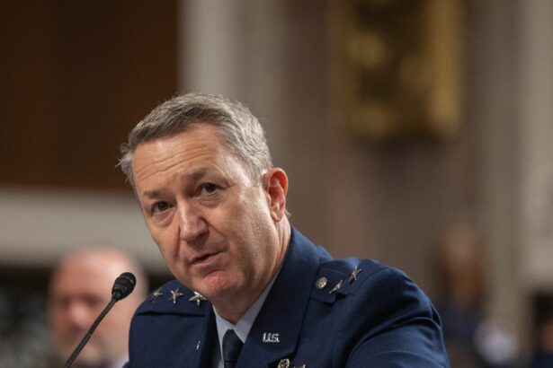 principalul general a lui trump avertizeaza ca un atac asupra iranului ar putea declansa un conflict prelungit 699d07ff695be