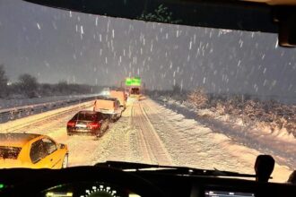 restrictii de trafic pe autostrazile a1 a2 a3 si a7 din cauza ninsorii tronsoane inchise pe a1 a3 a7 si a0 69957f00b82c7